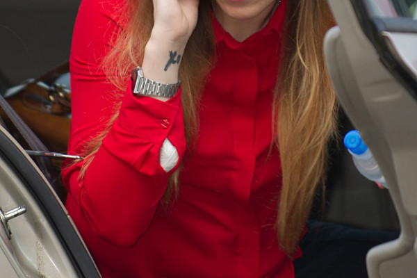 Gayle_Newland_3435493b